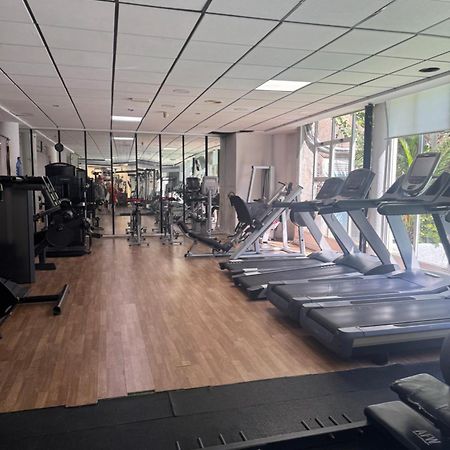 Apartamentos De Benidorm, Playa Poniente, Espana Екстериор снимка
