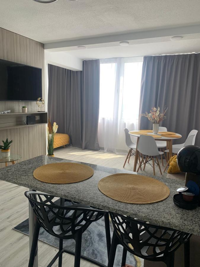 Apartamentos De Benidorm, Playa Poniente, Espana Екстериор снимка